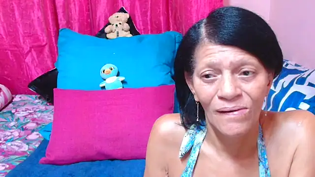 SLUTTYROXY's cam snapshot