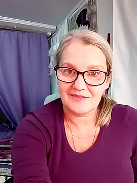 irinamaux live sex cam