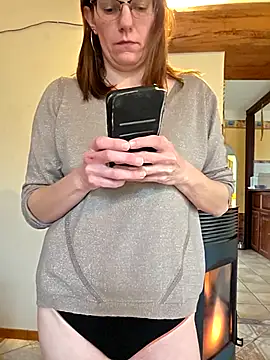 SpiceLea live sex cam