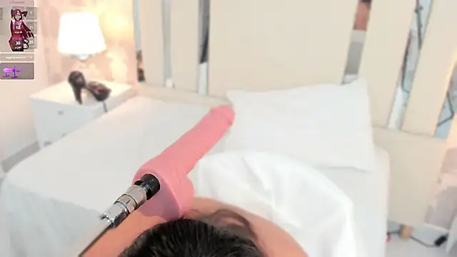 Miliaangeles's cam snapshot