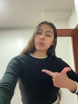 Im_sophia1's cam snapshot