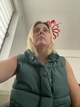 Amelia9798's cam snapshot