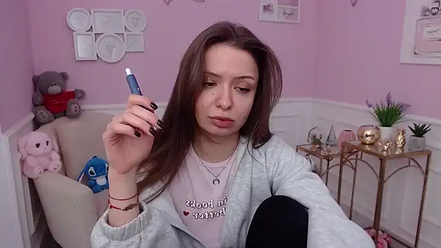 LucySkilar's cam snapshot