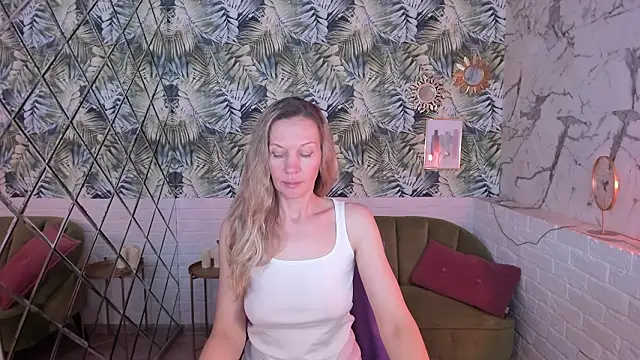 NancyGrace's cam snapshot