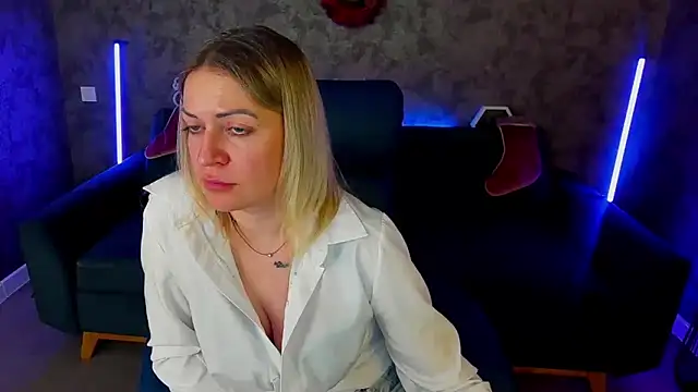 AnnaRayy's cam snapshot