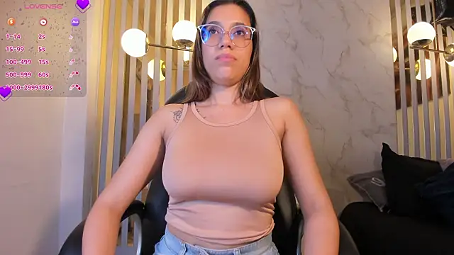 Oriana_gh live sex cam