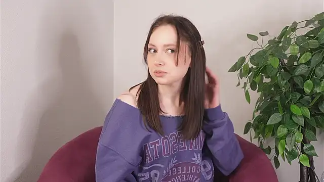 RuthRaska's cam snapshot