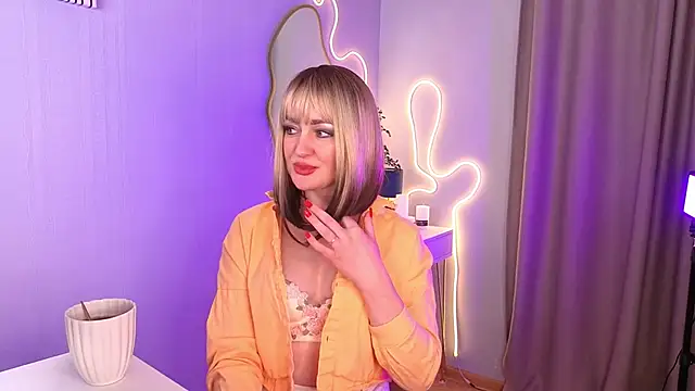 Oliiviaa_'s cam snapshot