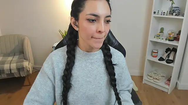 _BellaEvans_'s cam snapshot