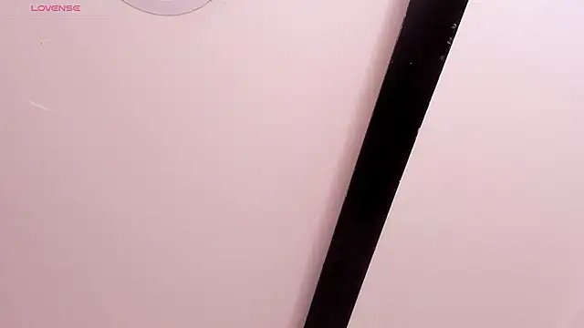 Megan-8's cam snapshot