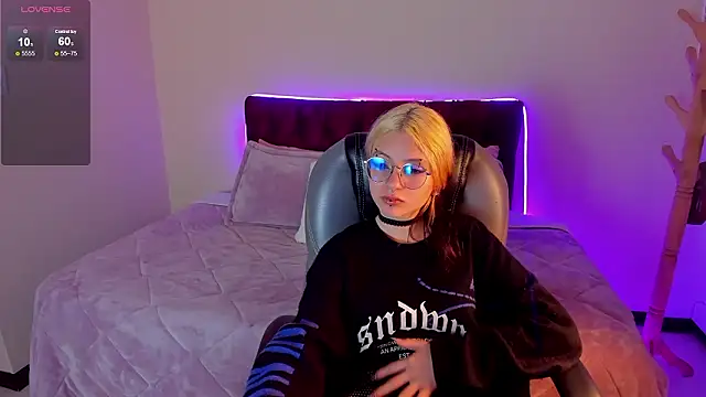 Eros_Nyx_'s cam snapshot