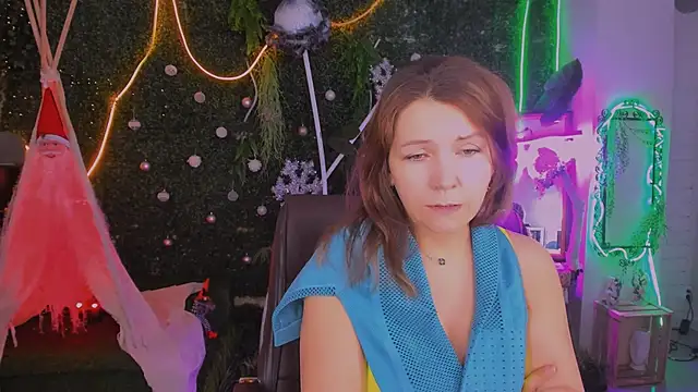 NicoleHitman live sex cam