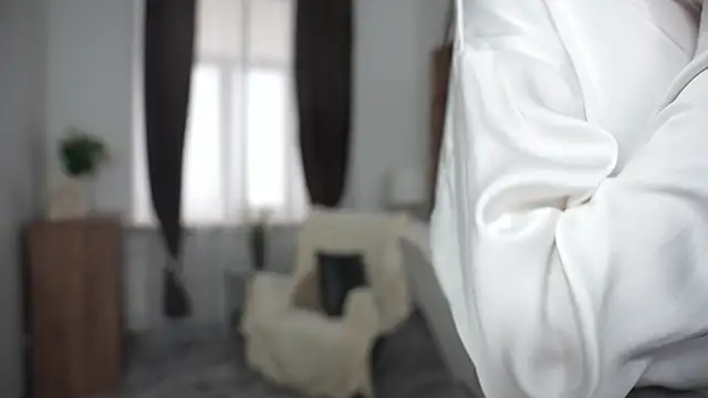 OnieClose live sex cam