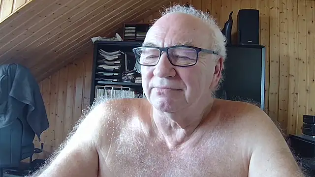 biggandybig's cam snapshot