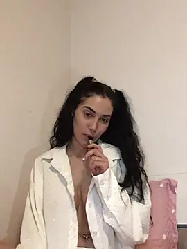 SiennaLuna's cam snapshot