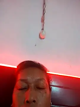 Ruby-Hot-Milf's cam snapshot