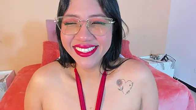 estrella_bigboobs14's cam snapshot