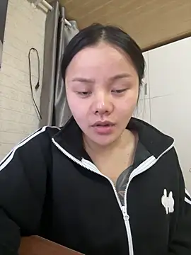 leo-kitty's cam snapshot