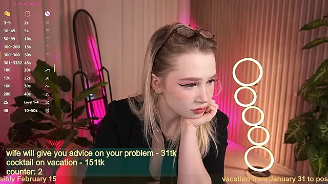 LauraWifeness's cam snapshot