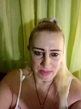 Esenia505's cam snapshot