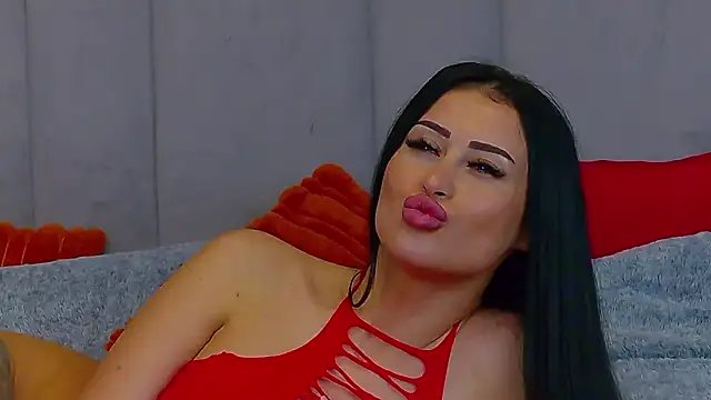 EmyLaveau's cam snapshot