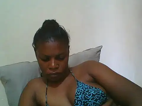 Blacksweetbeb's cam snapshot