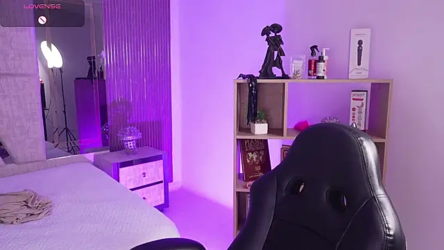 CleeoAdams_'s cam snapshot