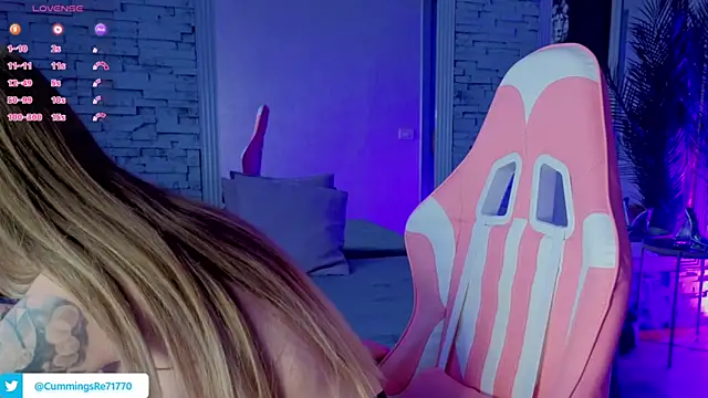 Reina_Cummings's cam snapshot