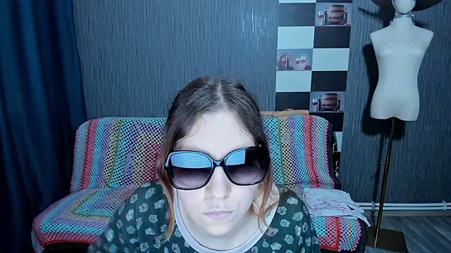 pa1e_pr1ncess's cam snapshot