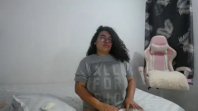 mabigomez00's cam snapshot