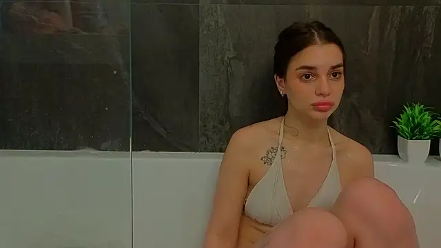 LauraHansil's cam snapshot