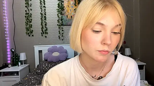 LlsabethHaze's cam snapshot