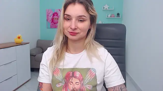 LilFleurish's cam snapshot