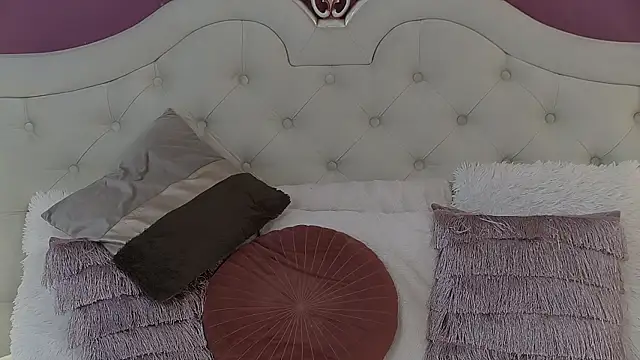 JaquelineM live sex cam