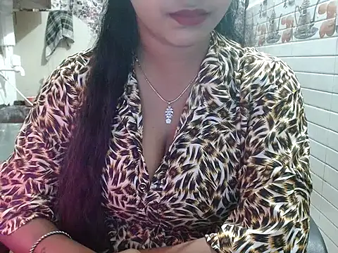 LovingPihu's cam snapshot