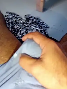 hackyourpussy@xh live sex cam