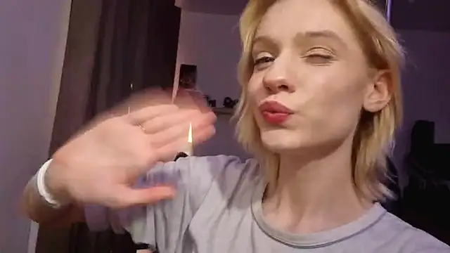 AuraNevera's cam snapshot