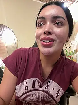 TS-SimplyTheBest live sex cam