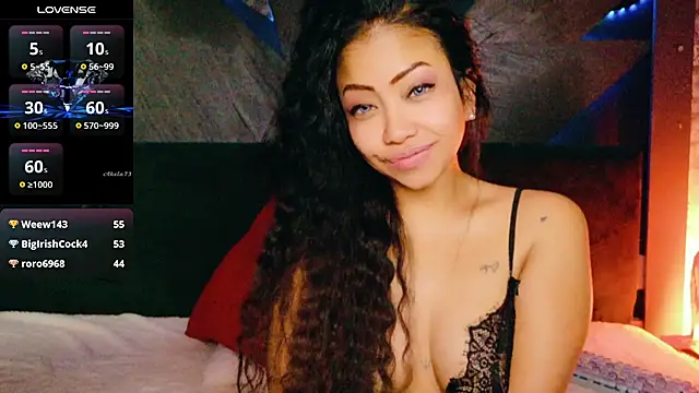 ElyaQuinn's cam snapshot