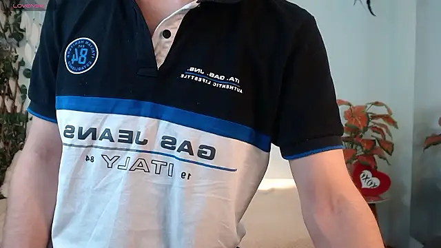 nathanclay's cam snapshot