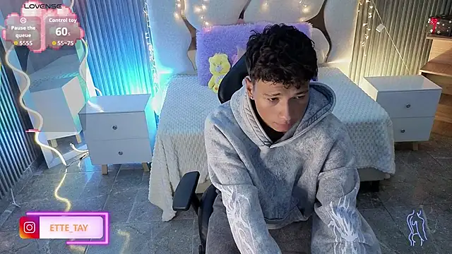 Ette_tay live sex cam