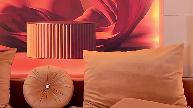 RubyLuxee's cam snapshot