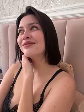 KikiWatson live sex cam