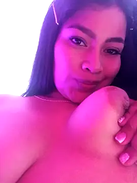 LunaaRosse live sex cam