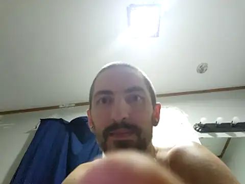 Bi_curious86 live sex cam