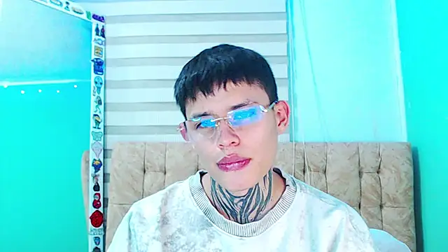 _justinmoon2 live sex cam