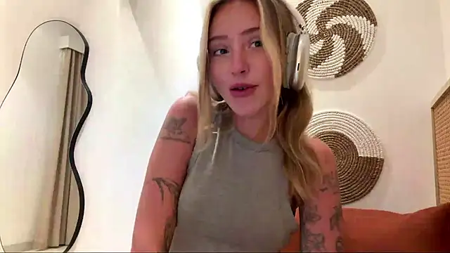 MartinaDeoliveira live sex cam