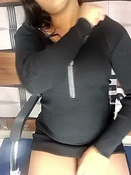 Hot_Goldess111's cam snapshot