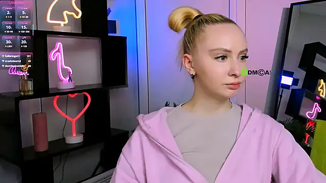 mila_glow1 live sex cam