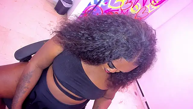 GEANNAROSE live sex cam